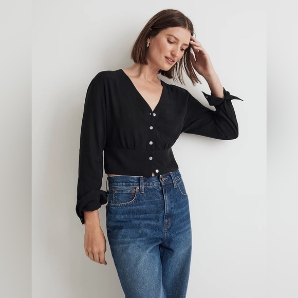 Madewell V-Neck Button-Front Shirt - Picture 1 of 12